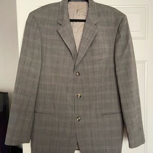 Hugo Boss Men's Gray Plaid Super 100 100% Wool 42R